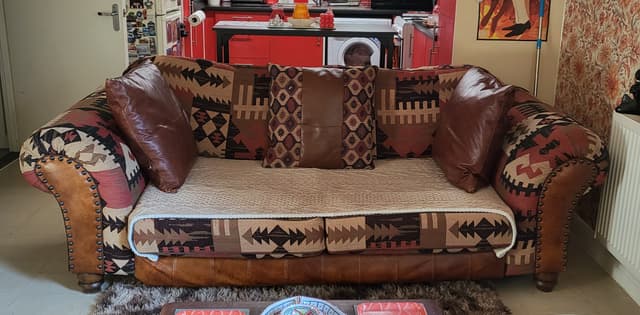 How To Get Rid Of A Sofa - A Guide