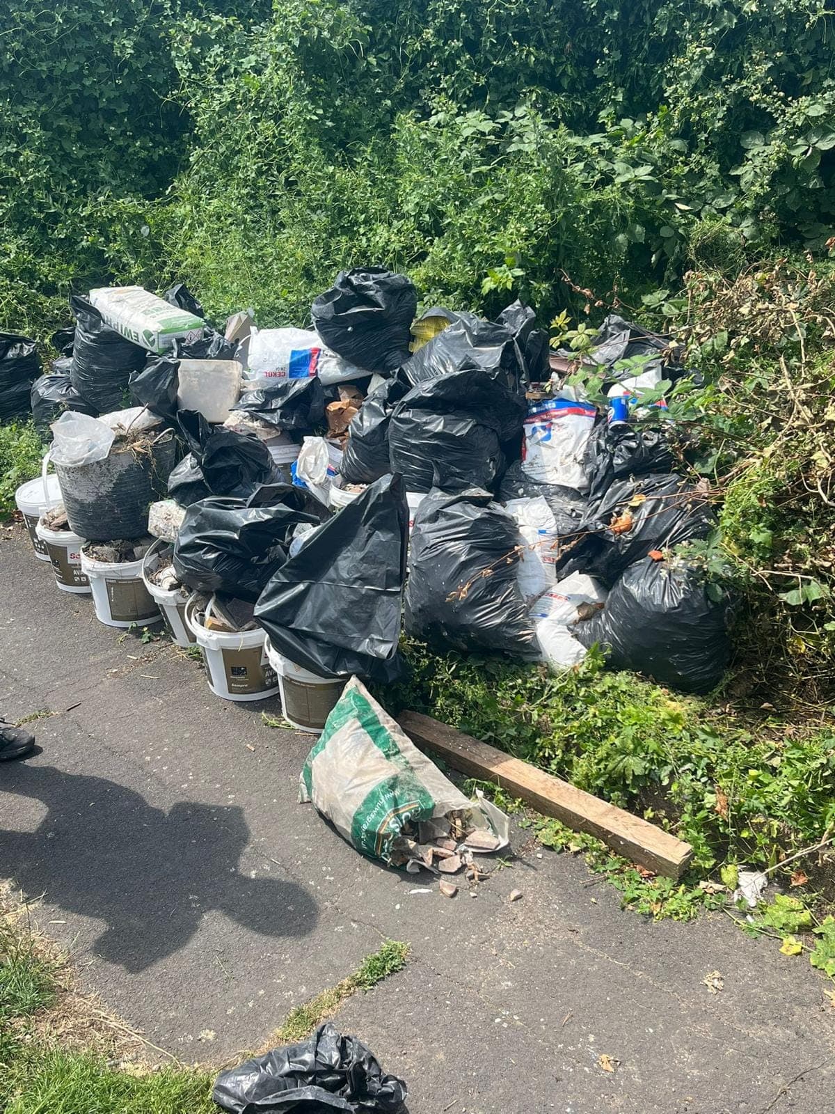 Fly-Tipping Fines in the UK (2026): What You Risk and How to Dispose Legally